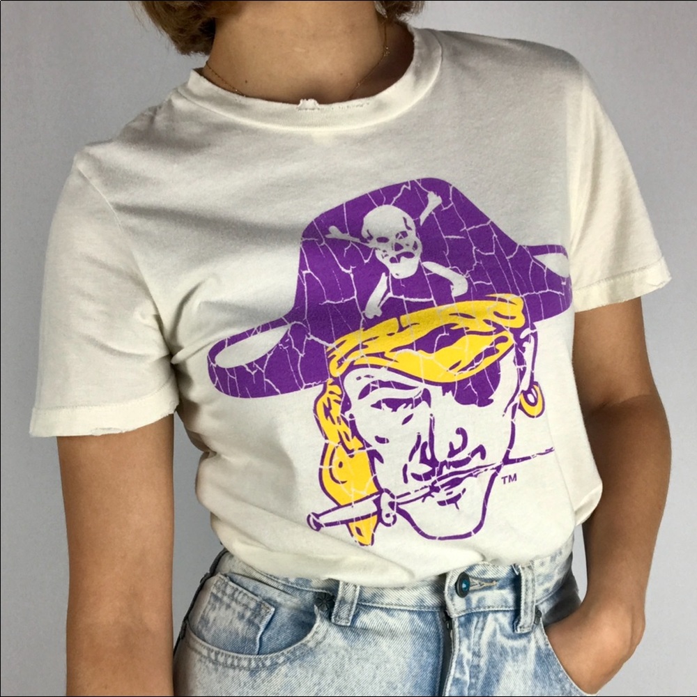 Chip & Pepper University, distresses t-shirt, sm